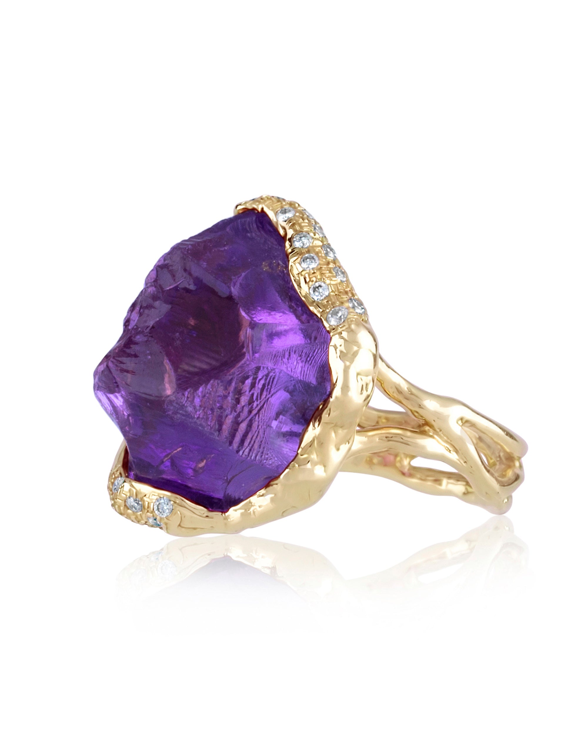 Side product view displaying the organic root and vine 18K yellow gold band supporting a raw Zambian Amethyst with white diamonds, Natalie Dissel.